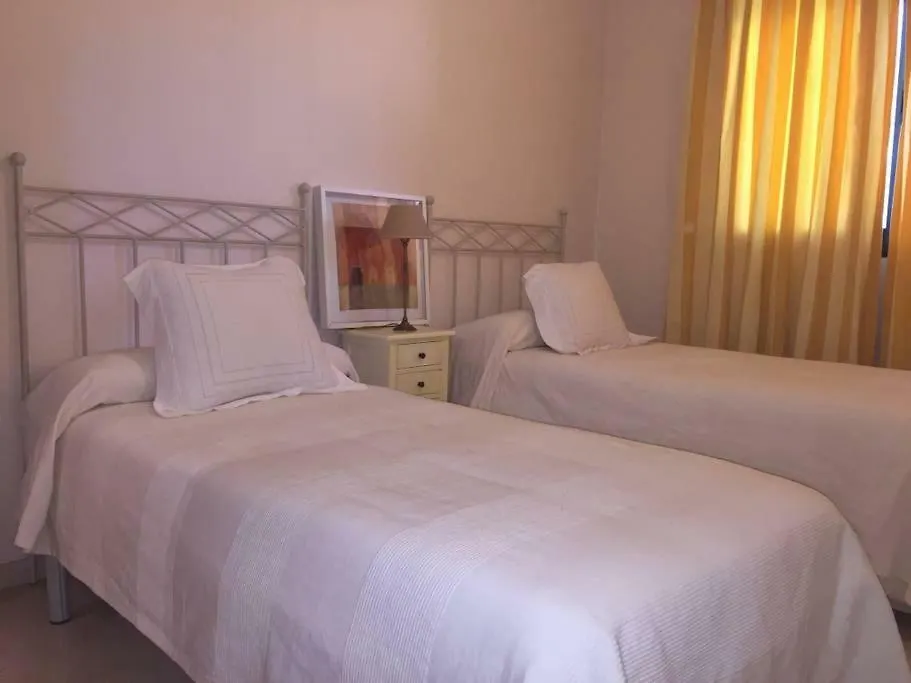 Apartamento Conjunto Altos de Vista Nevada,nº11,portal 7,1ºA. Granada España